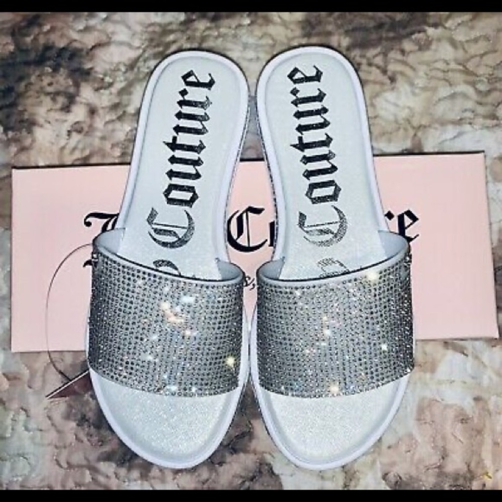 Juicy Couture Yippy slides